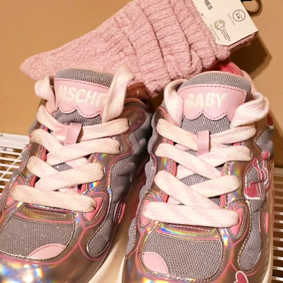 MSCHF Super Baby Olivia in Women's Size 8 MSCHF012-OV 100% Authentic - *EUC* - Picture 3 of 9